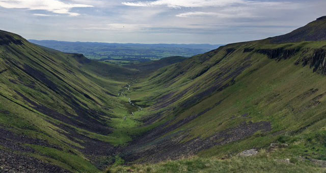 High Cup Nick - highlight on the Pennine Way _ Sherpa Expeditions
